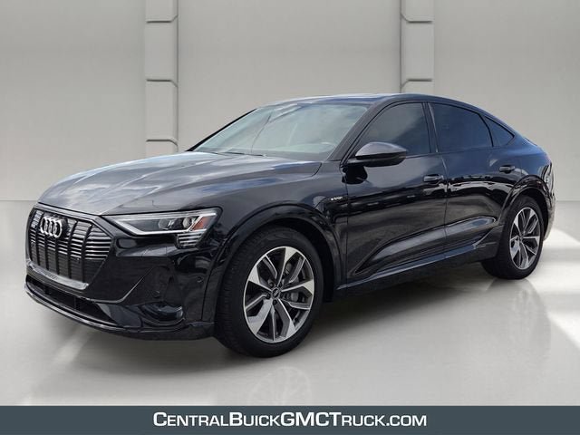 Used 2021 Audi e-tron Premium Plus w/ Premium Plus Package AWD/4WD image 1