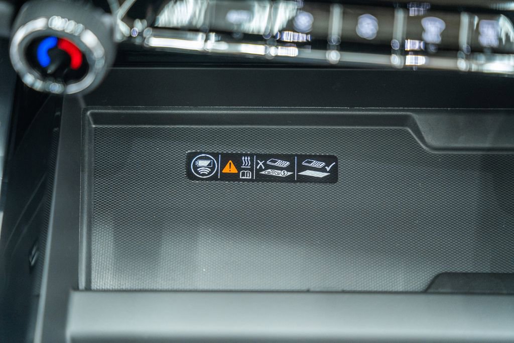 New 2026 Chevrolet Suburban Premier w/ Sun And Tow Package AWD/4WD image 28