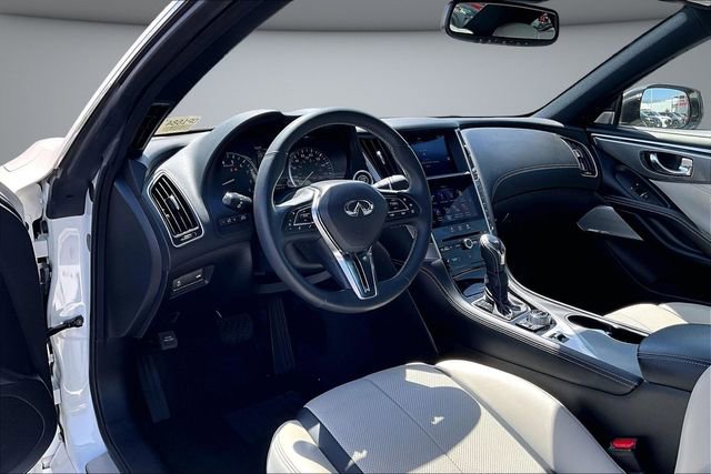 Used 2022 INFINITI Q60 3.0t Luxe w/ Cargo Package RWD image 16