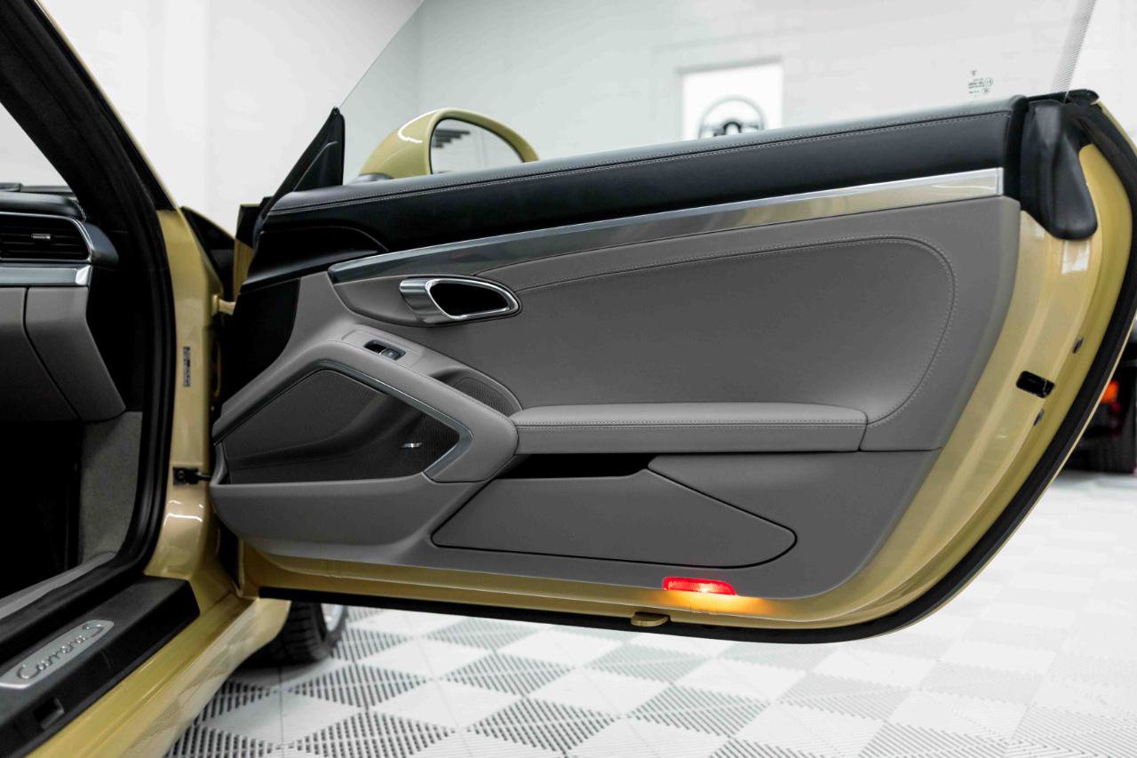 Used 2014 Porsche 911 Carrera S RWD image 39