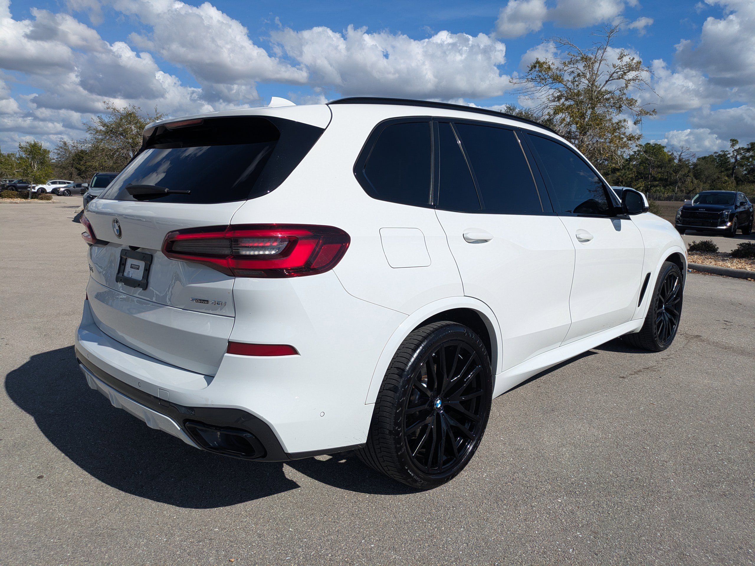 Used 2021 BMW X5 sDrive40i w/ M Sport Package image 5