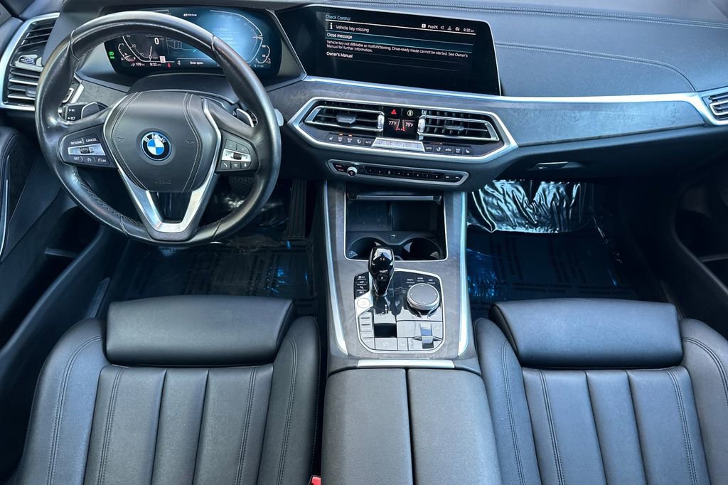 Used 2022 BMW X5 xDrive45e w/ Parking Assistance Package image 14