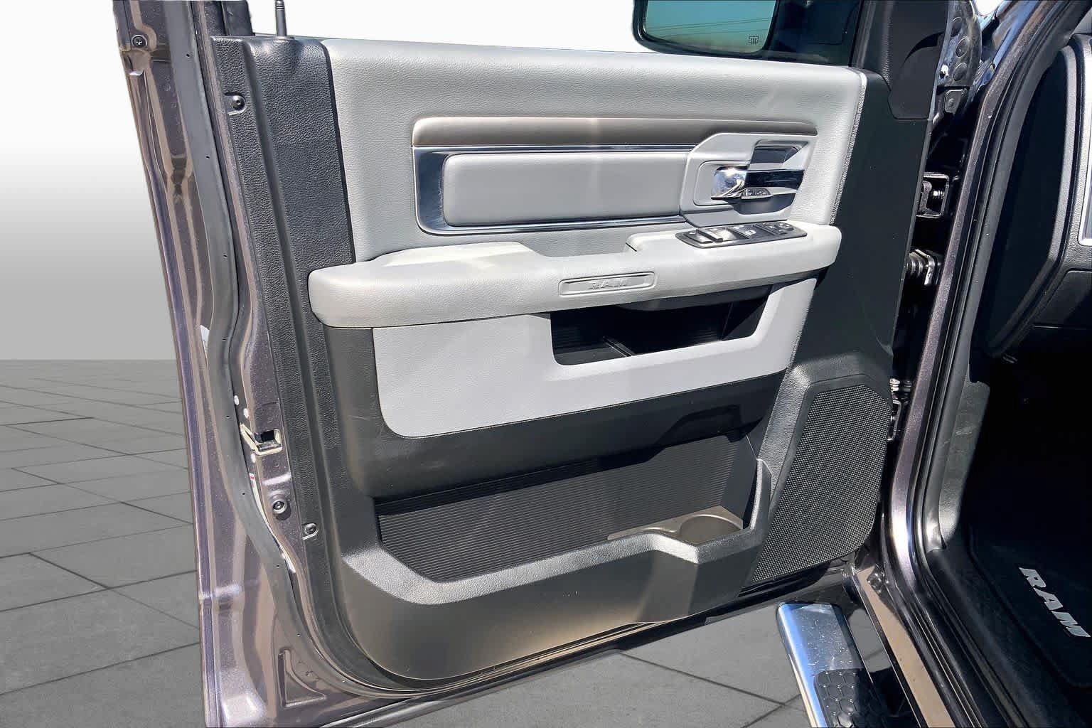 Used 2018 RAM 1500 Lone Star RWD image 22