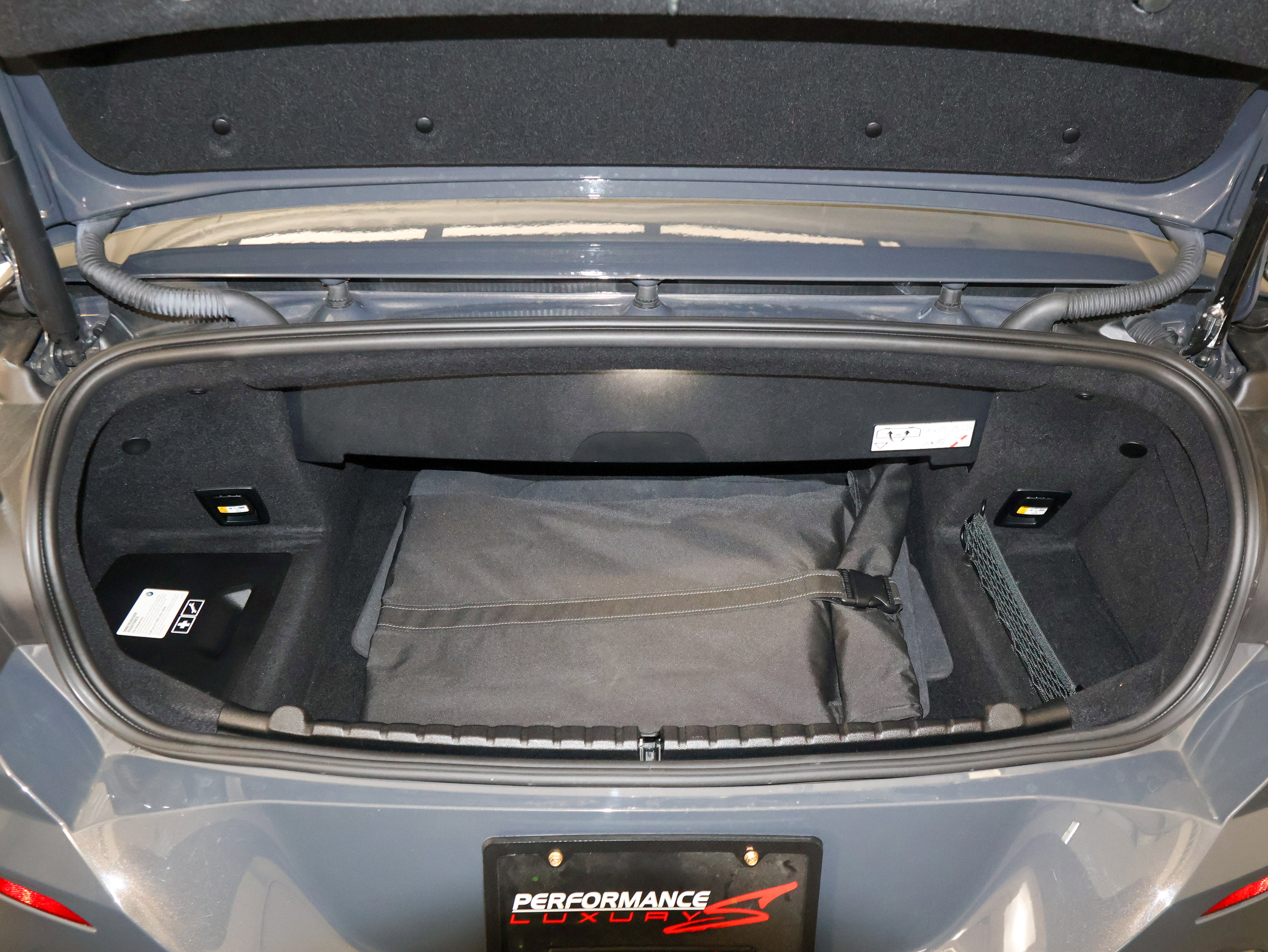 Used 2021 BMW M850i xDrive Convertible w/ Driving Assistance Package image 12