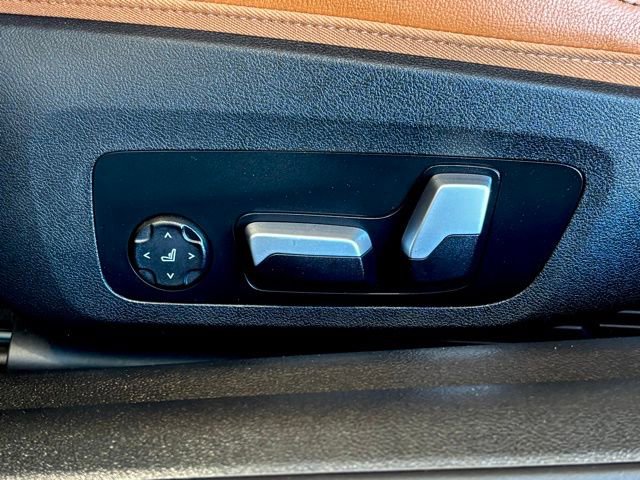 Used 2023 BMW 430i Convertible w/ Premium Package image 19