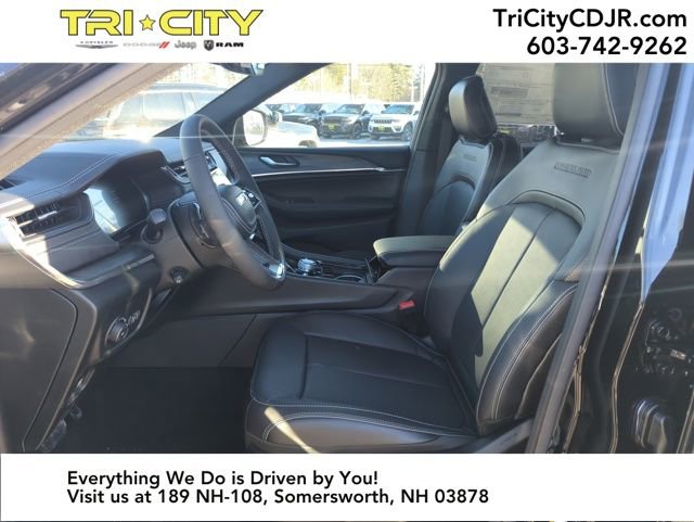 New 2025 Jeep Grand Cherokee Overland image 9