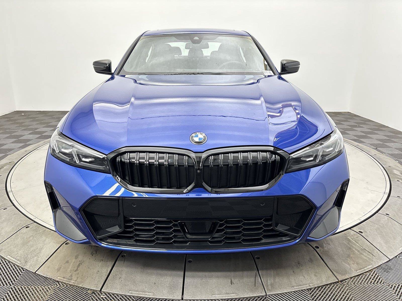 New 2026 BMW 330i xDrive Sedan w/ M Sport Package AWD/4WD image 14