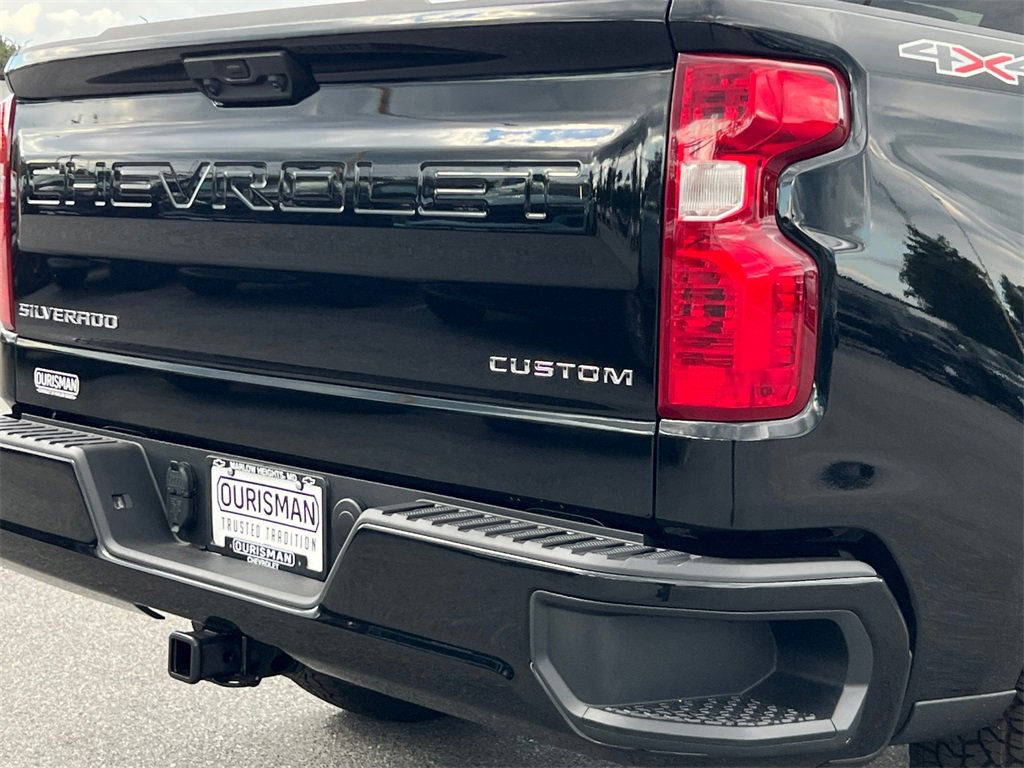 New 2026 Chevrolet Silverado 1500 Custom w/ Turbomax Blackout Package image 5