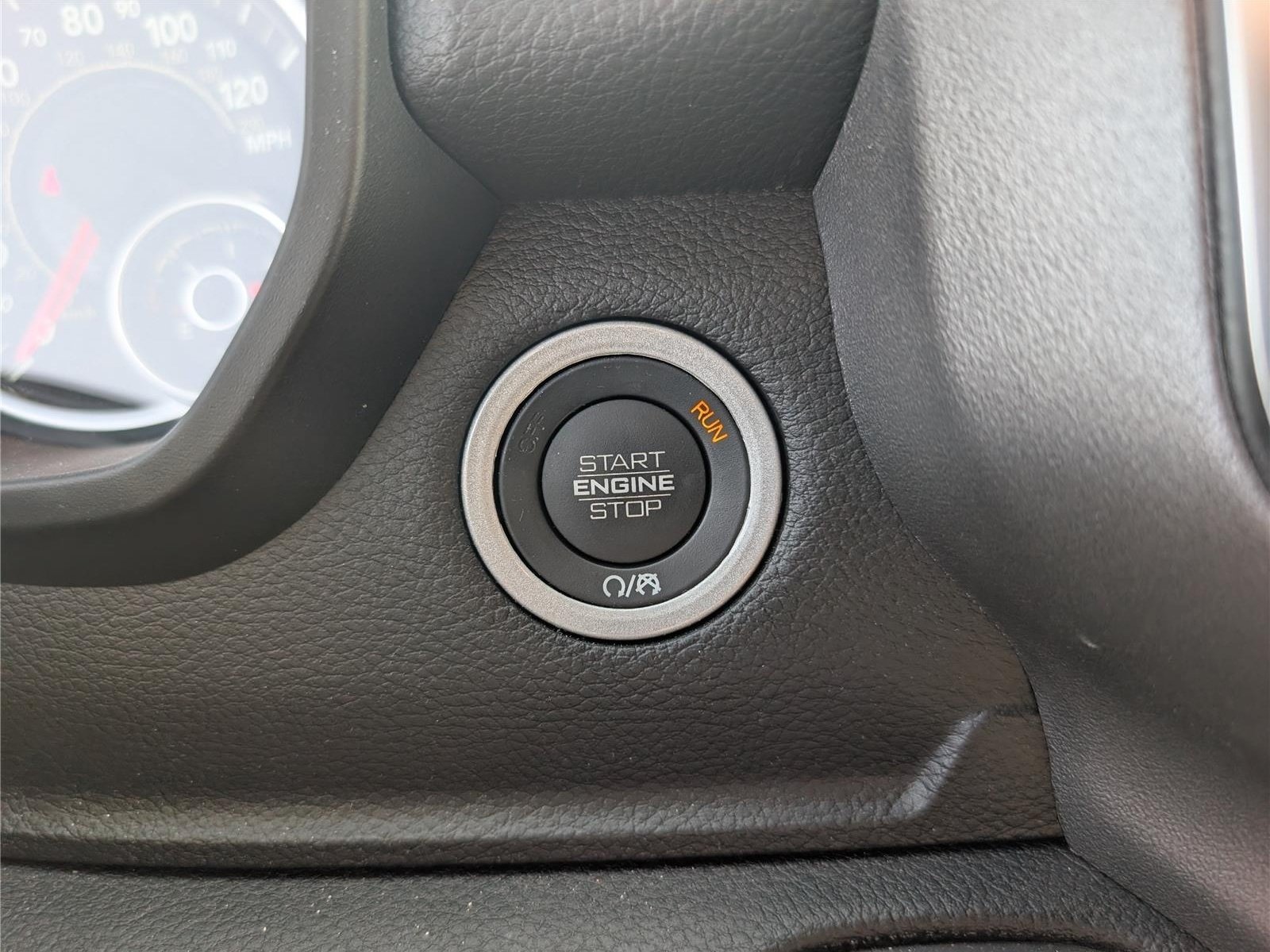 Used 2025 RAM 1500 Big Horn AWD/4WD image 23