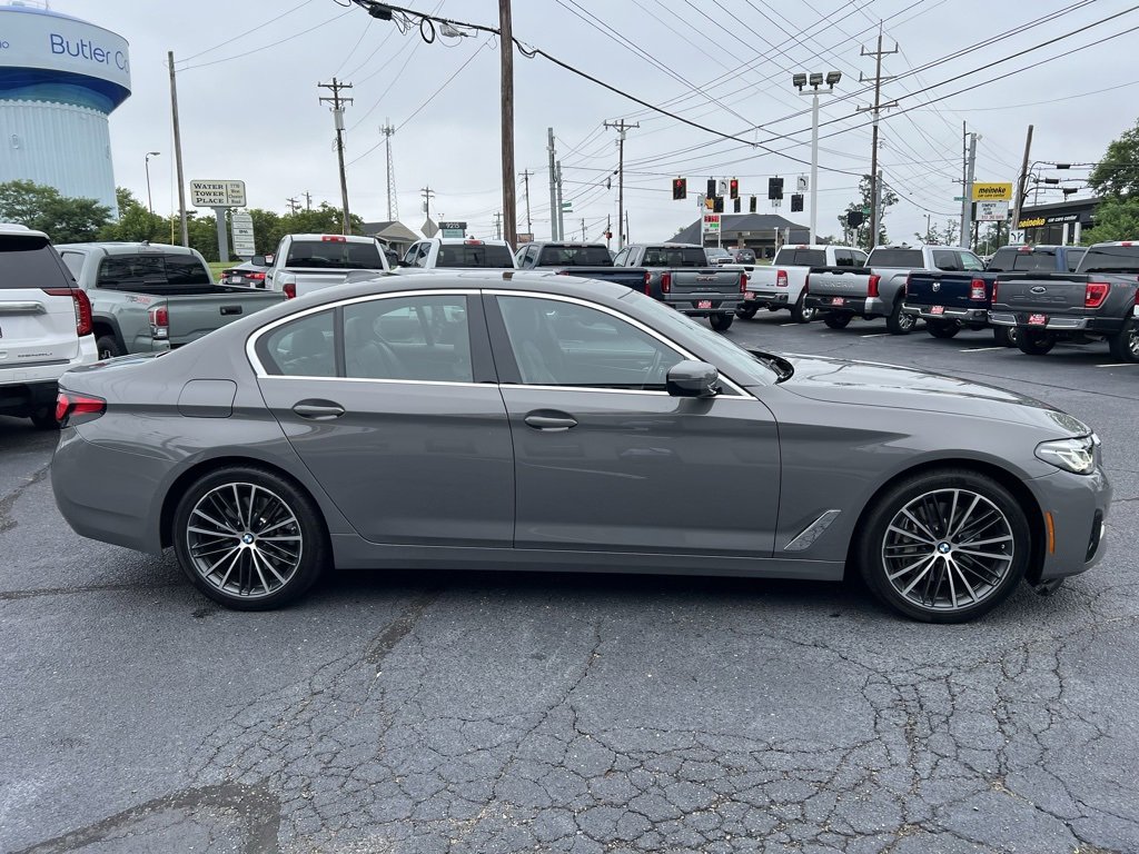 Used 2022 BMW 540i xDrive w/ Premium Package image 6