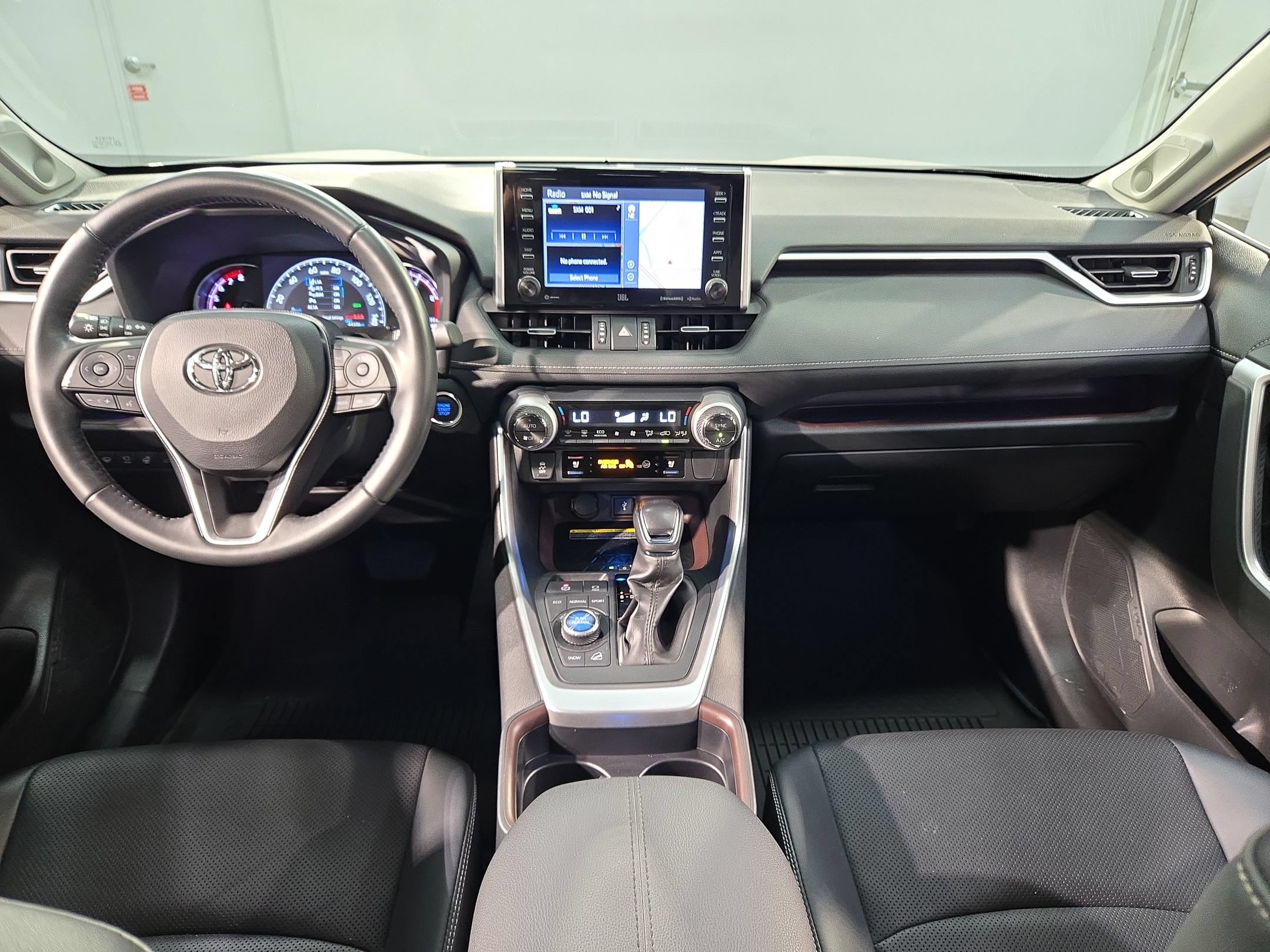 Used 2021 Toyota RAV4 Limited AWD/4WD image 10