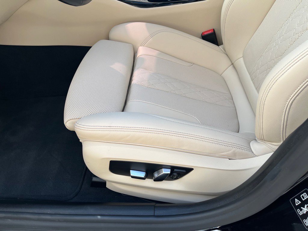 Used 2021 BMW 530i xDrive w/ Convenience Package image 13