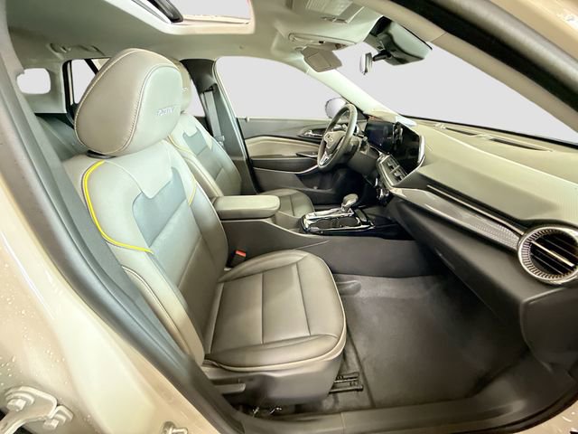 New 2026 Chevrolet Trax ACTIV w/ Sunroof Package image 28