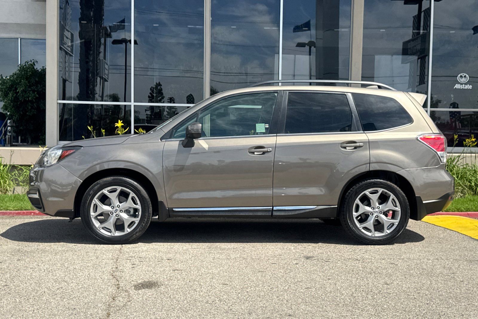 Used 2018 Subaru Forester 2.5i Touring w/ Popular Package #3B AWD/4WD image 7