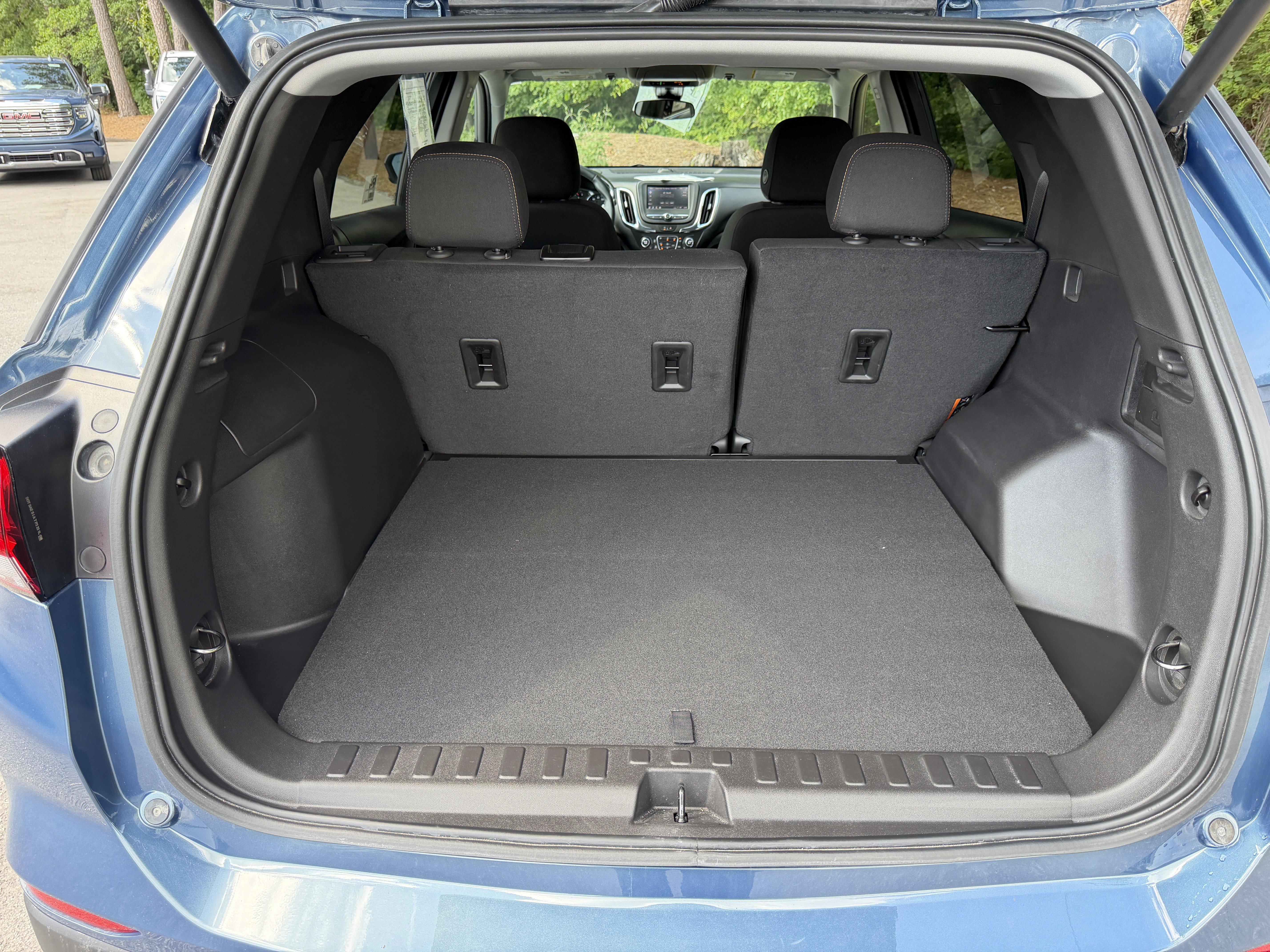 Used 2024 Chevrolet Equinox LT FWD image 6