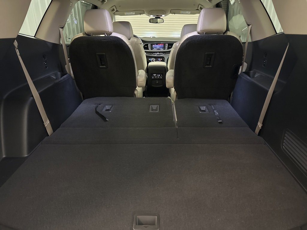 Used 2020 Buick Enclave Essence image 35