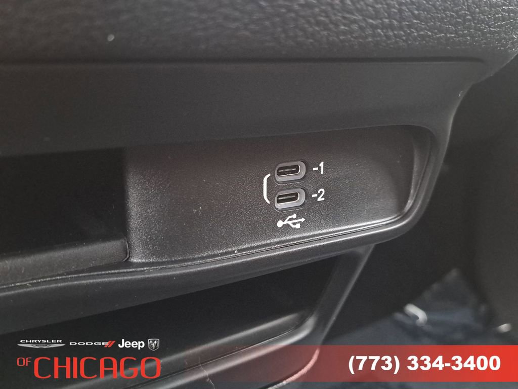 New 2026 Chrysler Pacifica Select w/ S Appearance Package image 37