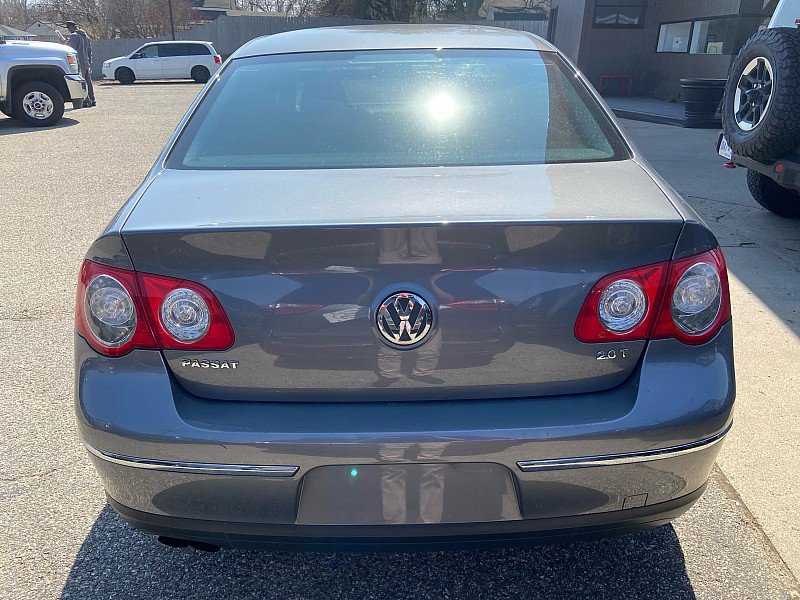 Used 2008 Volkswagen Passat 2.0T image 3
