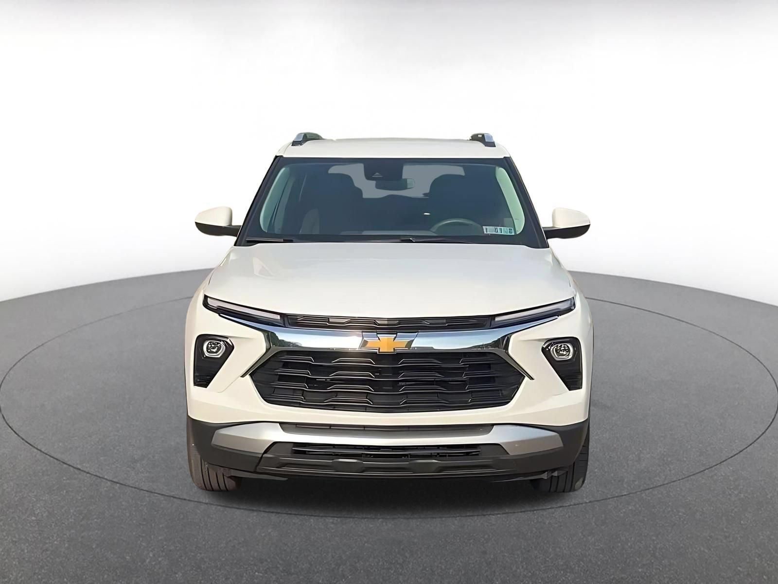 Used 2025 Chevrolet TrailBlazer LT w/ Driver Confidence Package AWD/4WD image 4