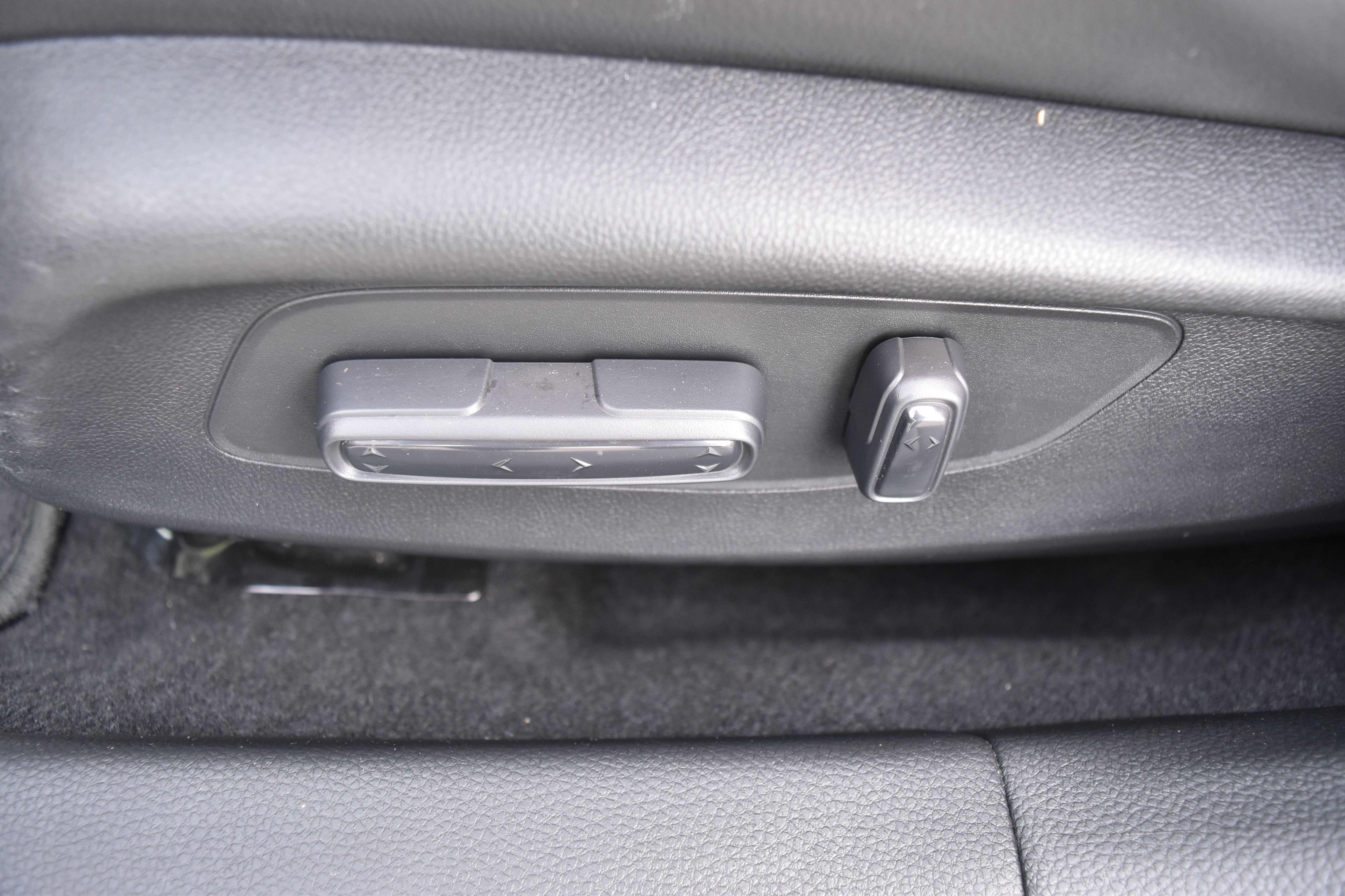 Certified 2024 Honda Civic EX-L image 13
