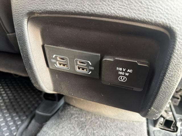 Used 2022 Jeep Cherokee Trailhawk w/ Premium Leather Package AWD/4WD image 33