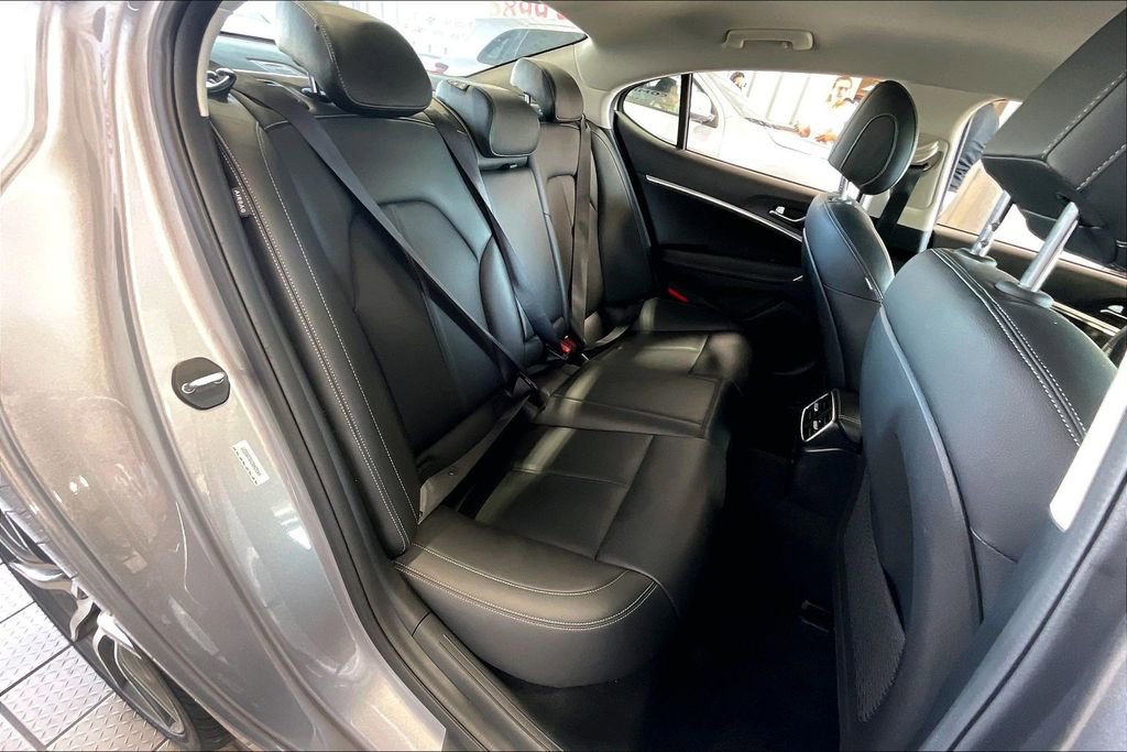 Used 2025 Genesis G70 2.5T AWD/4WD image 15