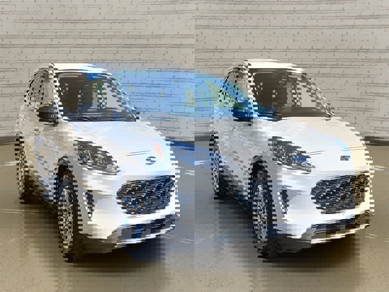 Used 2022 Ford Escape SE w/ Convenience Package image 3