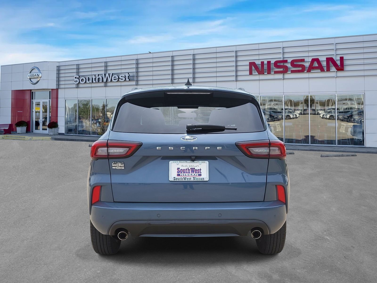 Used 2023 Ford Escape ST-Line w/ Tech Pack #1 FWD image 7