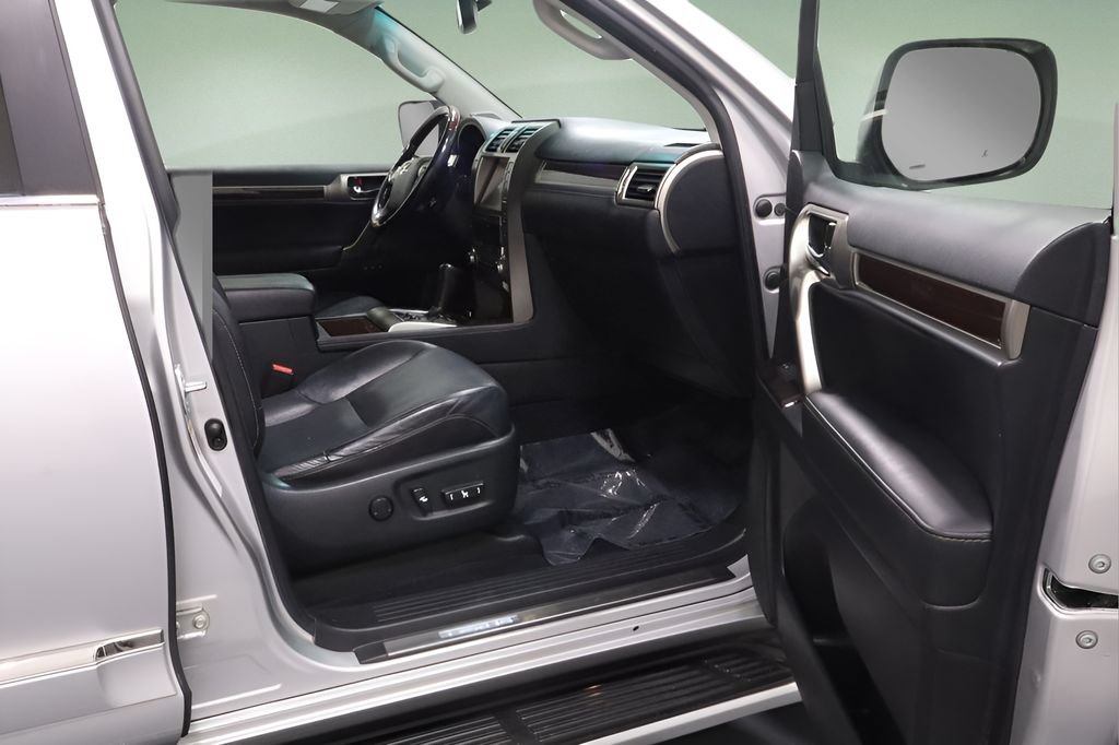 Used 2014 Lexus GX 460 Luxury AWD/4WD image 22