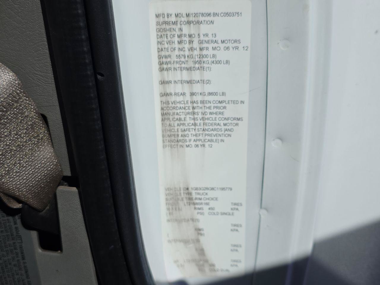 Used 2012 Chevrolet Express 3500 RWD image 22