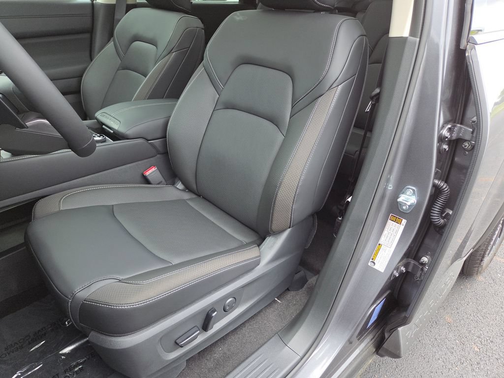 New 2026 Nissan Pathfinder SL w/ SL Premium Package AWD/4WD image 25