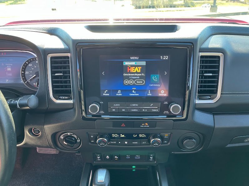 Used 2023 Nissan Frontier SV w/ SV Convenience Package image 17