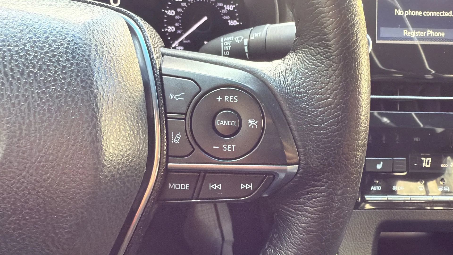 Used 2022 Toyota Avalon XLE FWD image 11