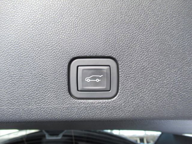 Certified 2024 Cadillac XT6 Sport w/ Technology Package image 41