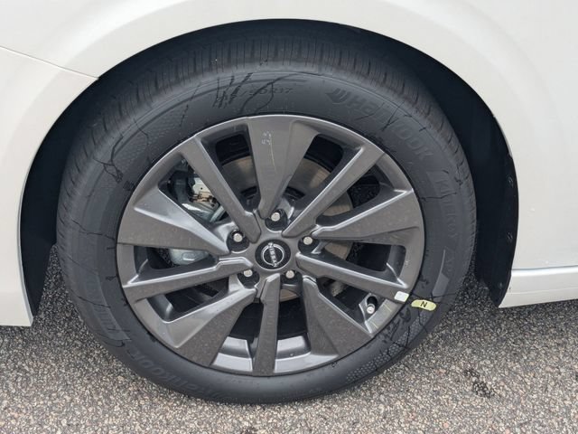 New 2026 Nissan Sentra SL w/ Floor Mat Package FWD image 10