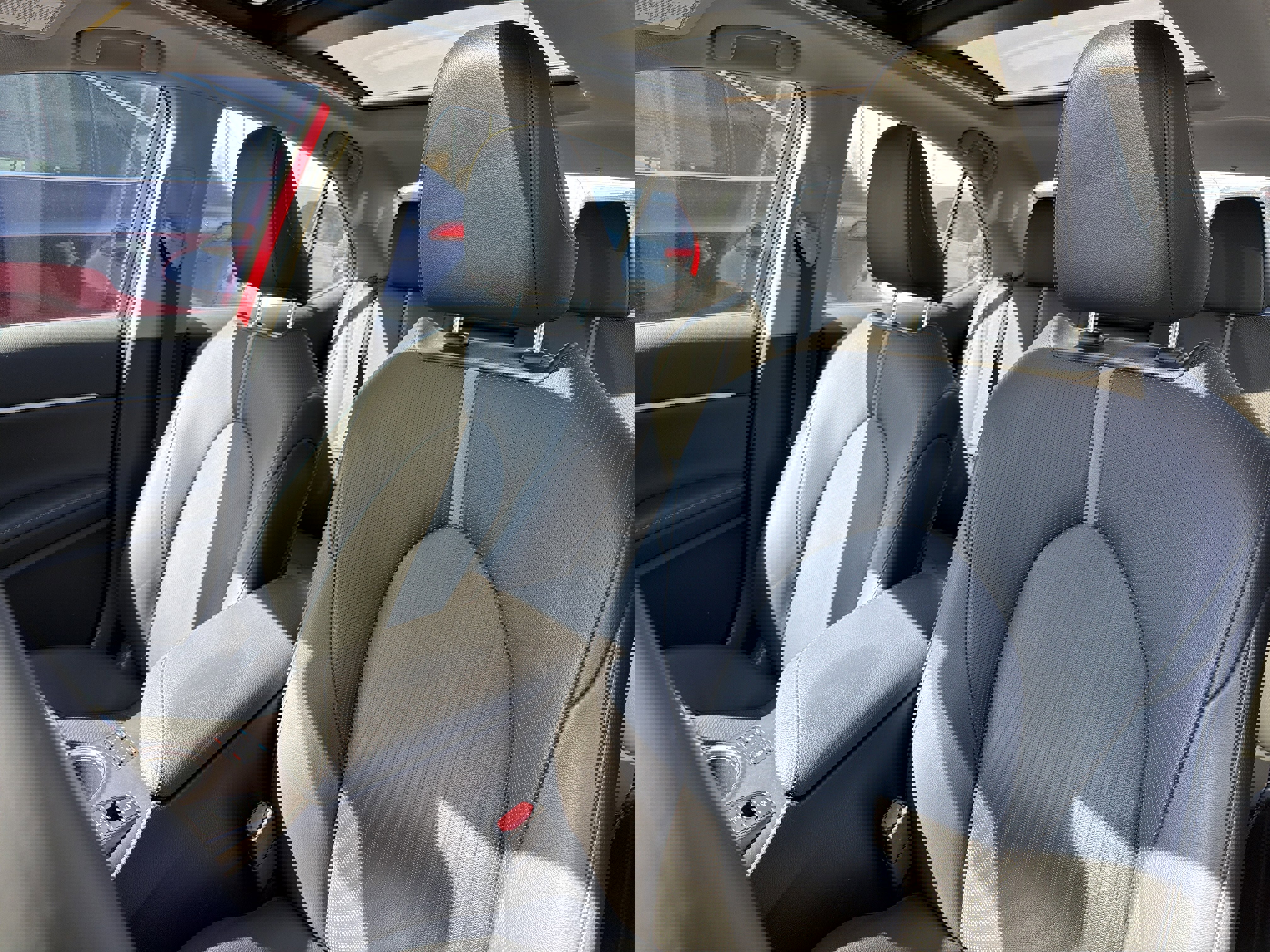 Used 2024 Toyota Camry XSE w/ Navigation Package image 10