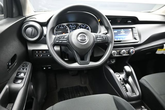 Used 2025 Nissan Kicks Play S FWD image 15