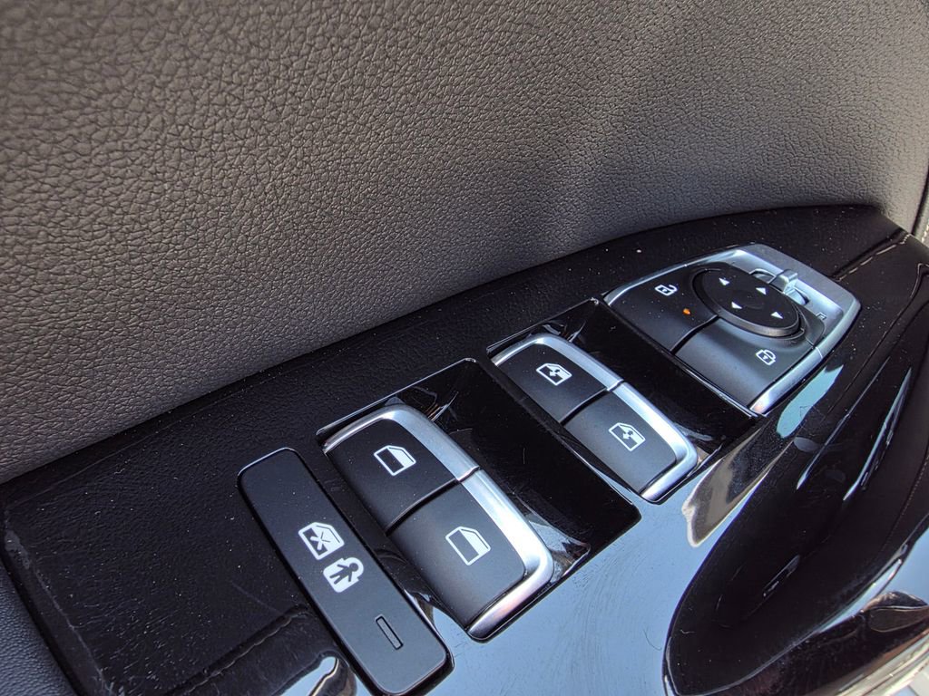Used 2025 Kia K5 GT-Line w/ GT-Line Premium Package FWD image 11