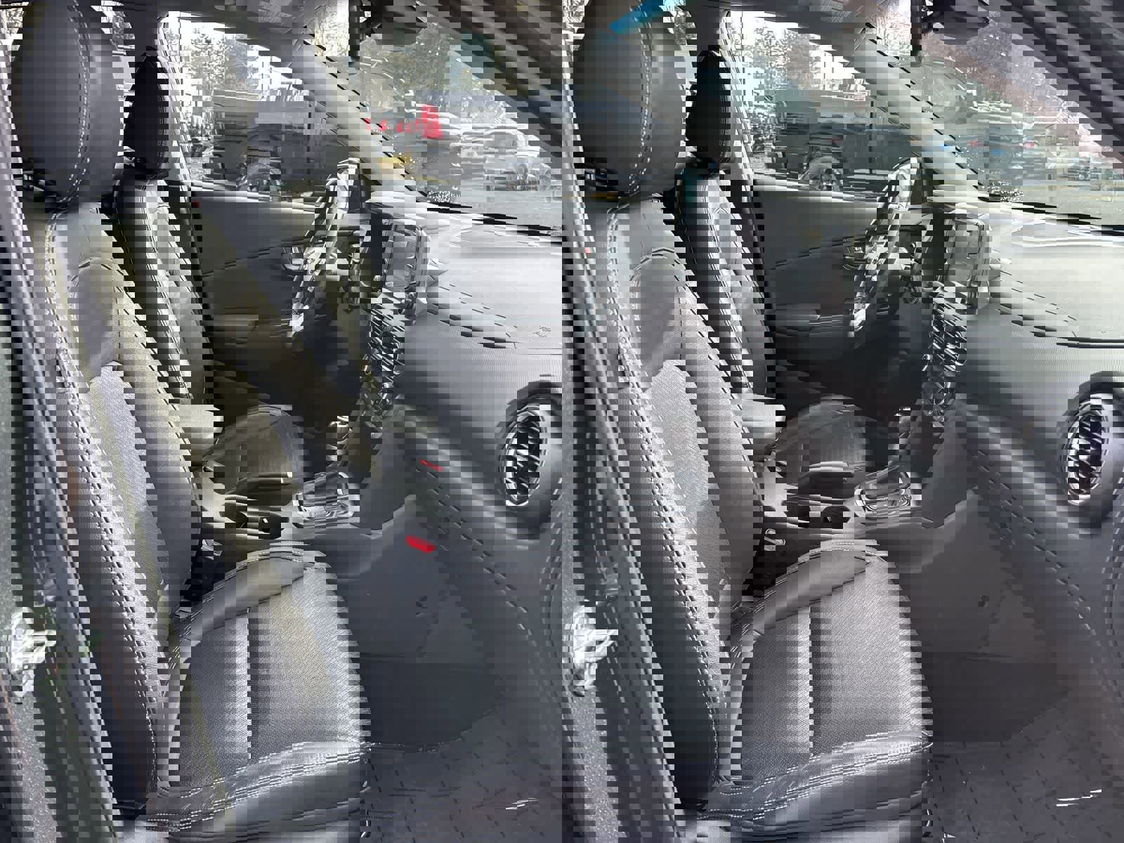 Used 2020 Hyundai Kona Limited image 4