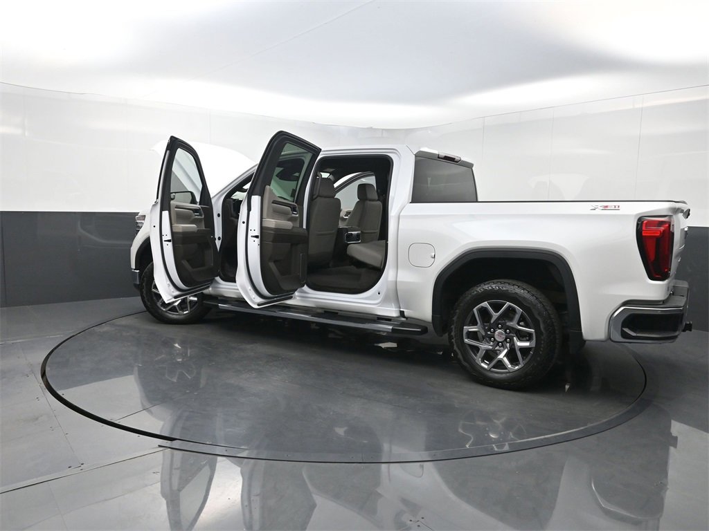 Used 2024 GMC Sierra 1500 SLT image 41