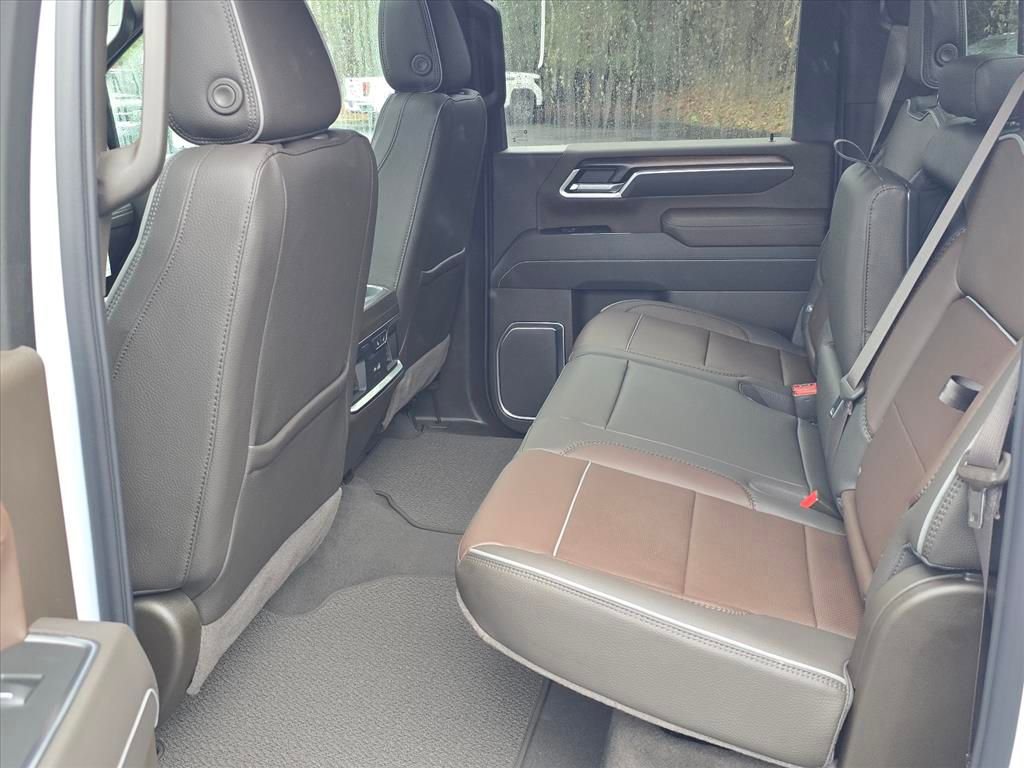New 2026 GMC Sierra 2500 Denali w/ Denali Reserve Package image 5