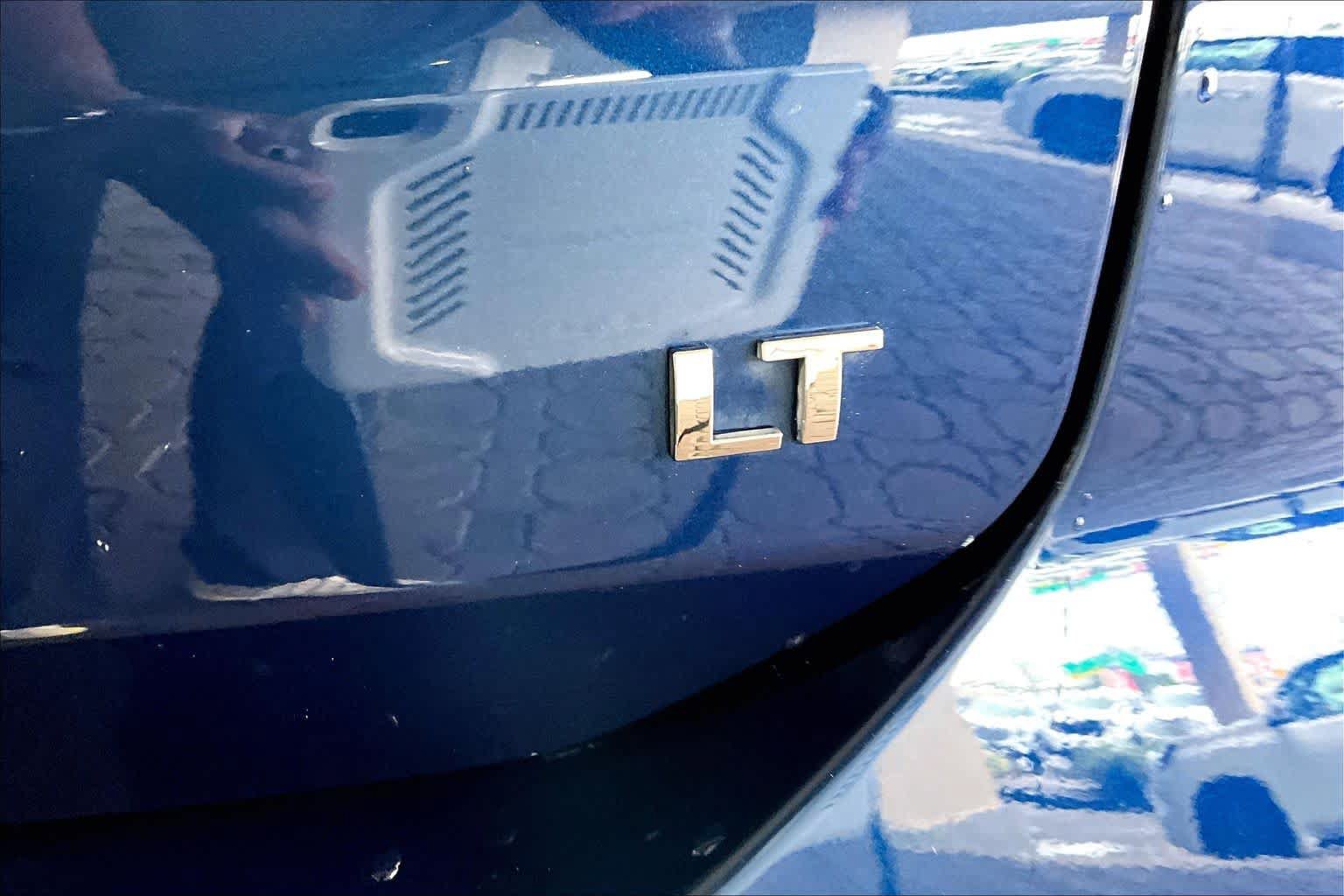 Used 2022 Chevrolet Equinox LT FWD image 10