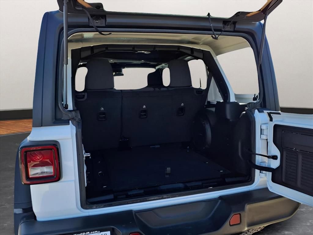 Used 2024 Jeep Wrangler Willys image 14