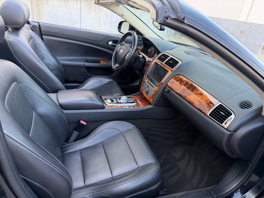 Used 2010 Jaguar XKR R RWD image 19