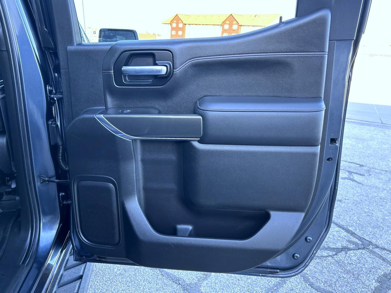 Certified 2021 GMC Sierra 1500 AT4 w/ AT4 Premium Package image 18