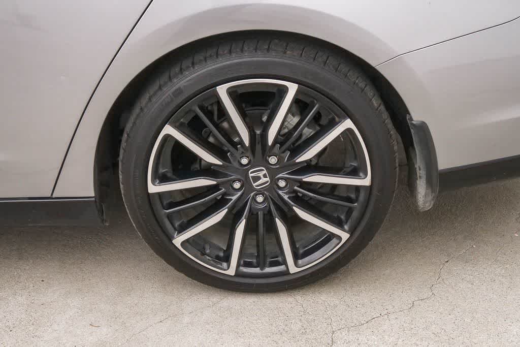 Used 2023 Honda Accord Touring image 6