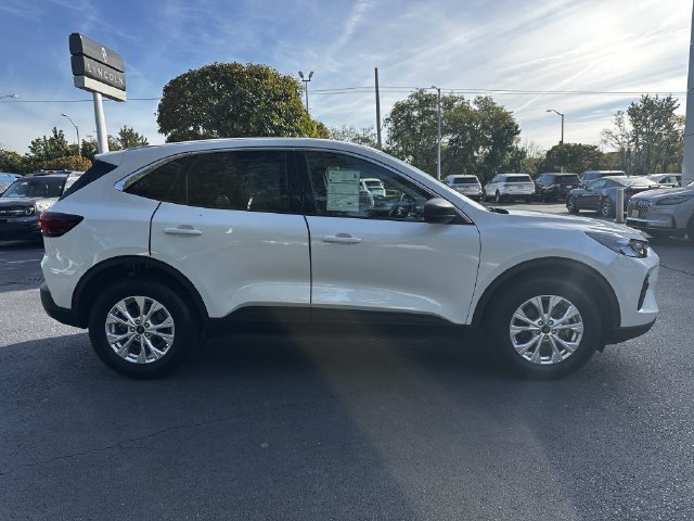 Certified 2023 Ford Escape Active AWD/4WD image 4
