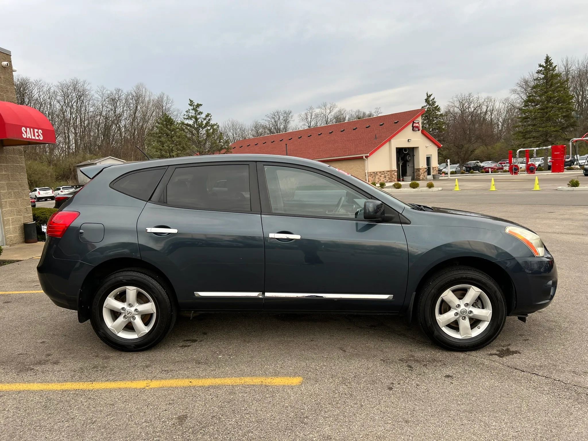 Used 2013 Nissan Rogue S w/ Special Edition Pkg image 4