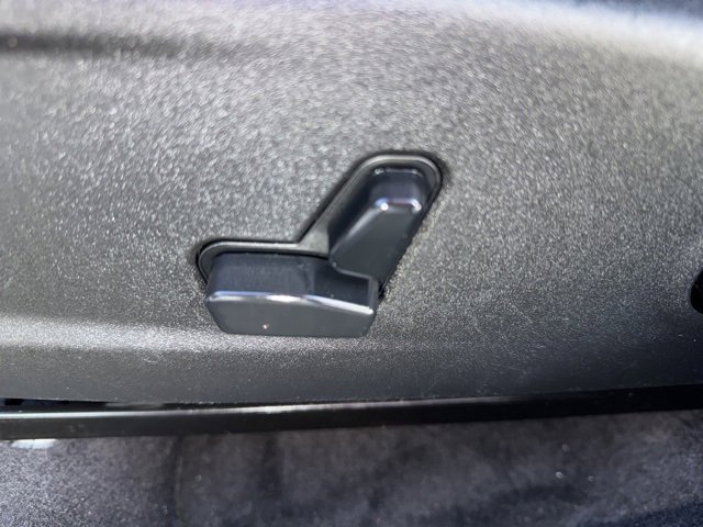 Used 2017 Dodge Charger SXT image 15