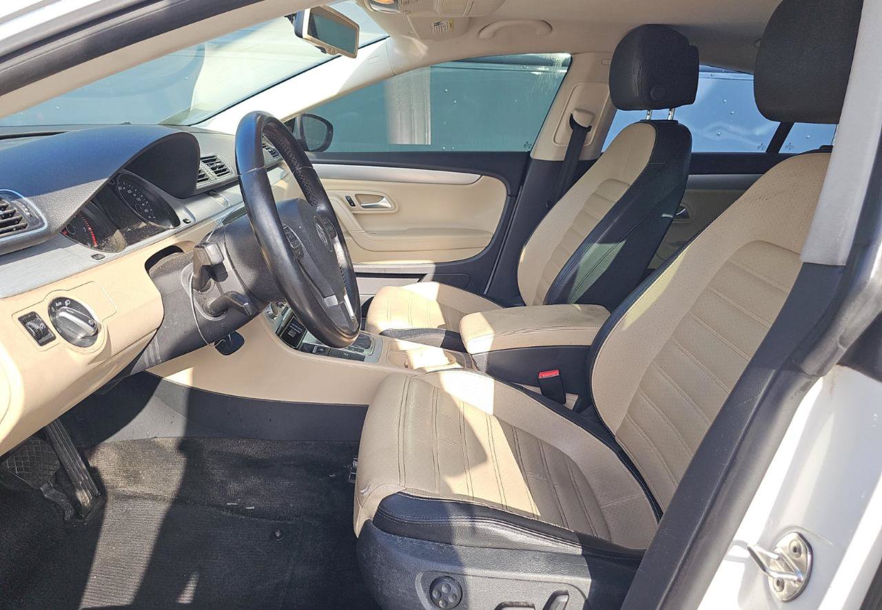 Used 2013 Volkswagen CC Sport FWD image 8